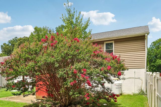 36 GARVEY LN, Newark, DE 19702