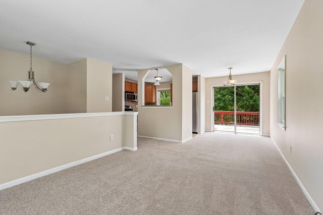 36 GARVEY LN, Newark, DE 19702