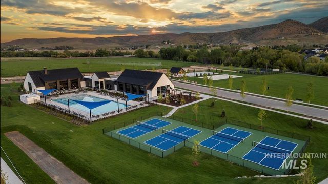 9275 W Sooty Grouse Ct, Boise, ID 83714