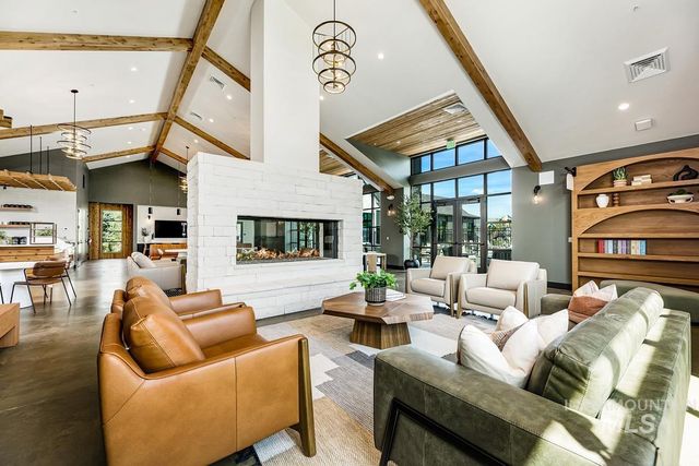 9275 W Sooty Grouse Ct, Boise, ID 83714