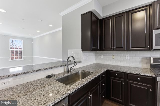 10510 PRESIDENTIAL PKWY, Upper Marlboro, MD 20772