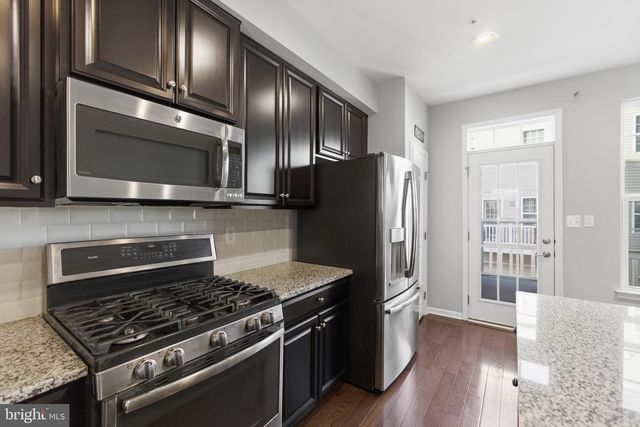 10510 PRESIDENTIAL PKWY, Upper Marlboro, MD 20772