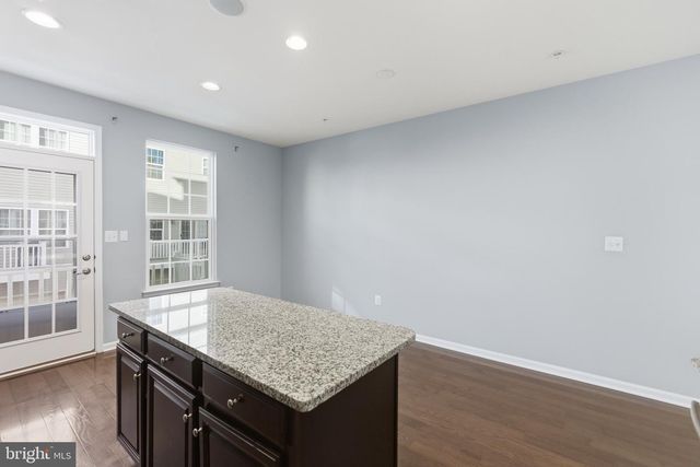 10510 PRESIDENTIAL PKWY, Upper Marlboro, MD 20772