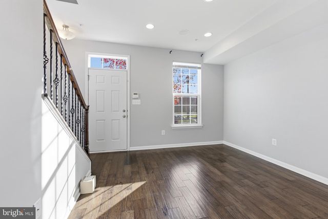 10510 PRESIDENTIAL PKWY, Upper Marlboro, MD 20772