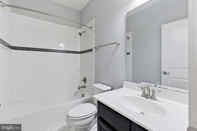 10510 PRESIDENTIAL PKWY, Upper Marlboro, MD 20772