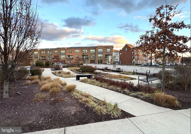 10510 PRESIDENTIAL PKWY, Upper Marlboro, MD 20772