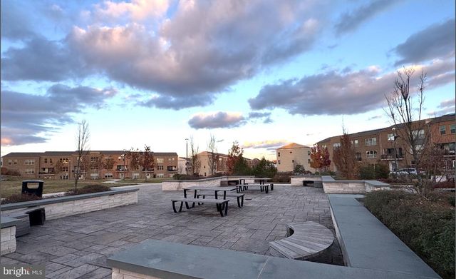 10510 PRESIDENTIAL PKWY, Upper Marlboro, MD 20772