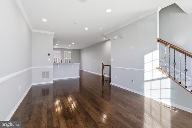 10510 PRESIDENTIAL PKWY, Upper Marlboro, MD 20772