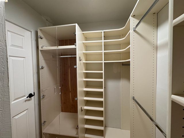 206 Sheila Ct, Moraga, CA 94556
