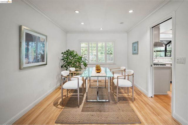 206 Sheila Ct, Moraga, CA 94556
