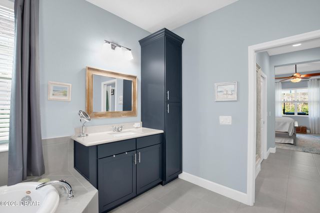 228 Cheeseburger Drive, Daytona Beach, FL 32124