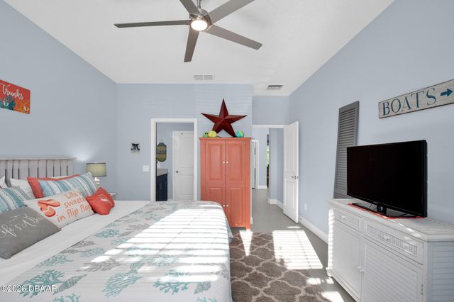 228 Cheeseburger Drive, Daytona Beach, FL 32124