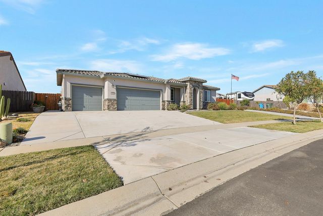 2014 Coffee Creek Way, Plumas Lake, CA 95961