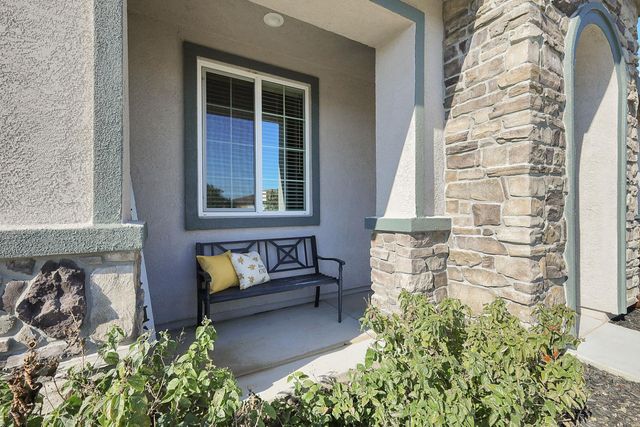 2014 Coffee Creek Way, Plumas Lake, CA 95961