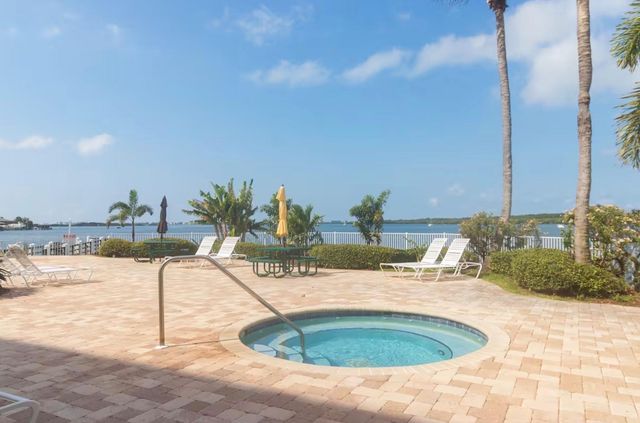 8800 BAY PINES BOULEVARD 320, St Petersburg, FL 33709