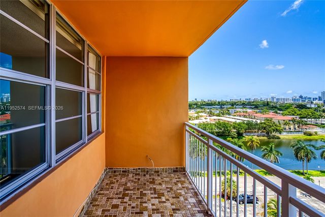 2025 NE 164th St 907, North Miami Beach, FL 33162