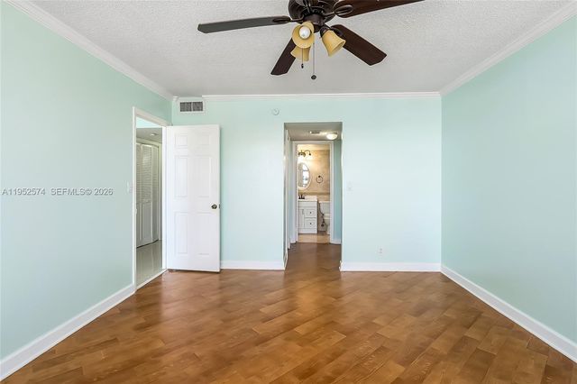 2025 NE 164th St 907, North Miami Beach, FL 33162