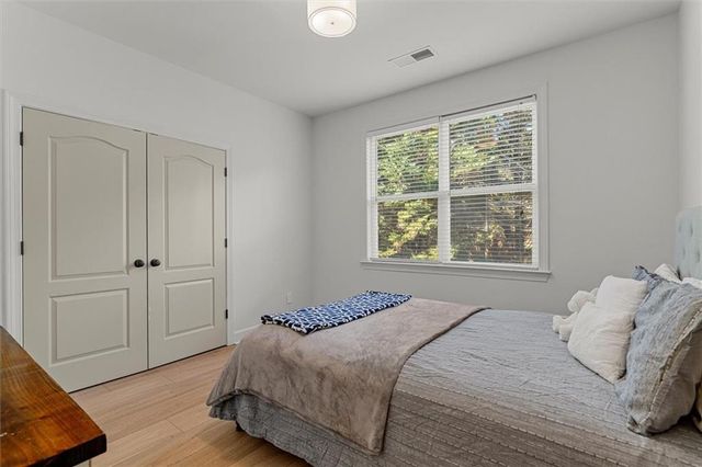 108 Woodview Court, Woodstock, GA 30188