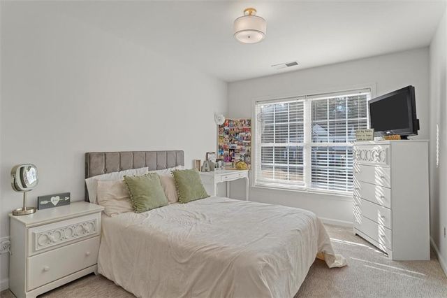 108 Woodview Court, Woodstock, GA 30188