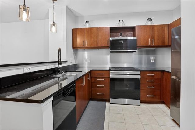 390 17th NW Street 2025, Atlanta, GA 30363