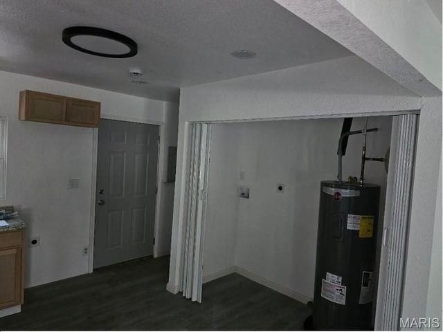 31 Louise Lane, Cahokia, IL 62206