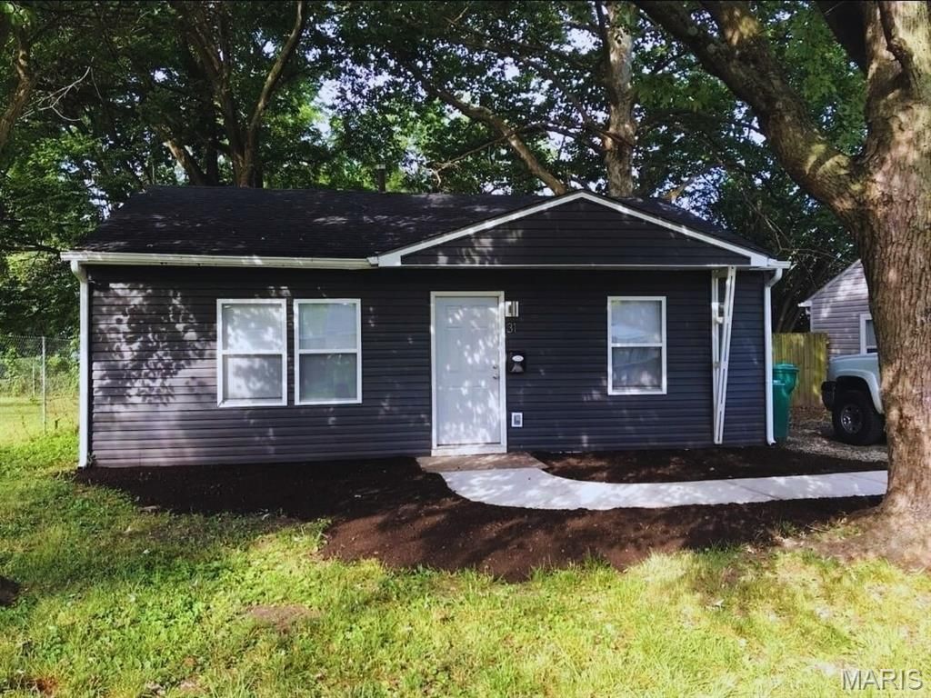 31 Louise Lane, Cahokia, IL 62206