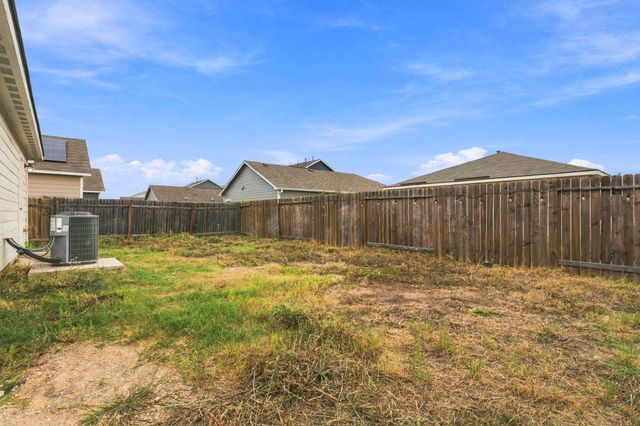 181 Citrine CRST, Maxwell, TX 78656