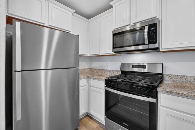 181 Citrine CRST, Maxwell, TX 78656