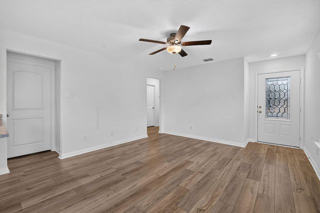 181 Citrine CRST, Maxwell, TX 78656