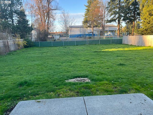 7265 Se WEBSTER Ln, Milwaukie, OR 97267