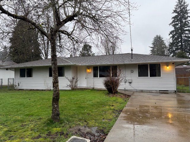 7265 Se WEBSTER Ln, Milwaukie, OR 97267