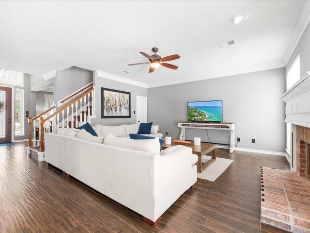 1322 Billit Way Drive, Houston, TX 77094