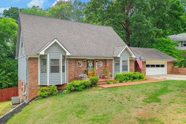 1822 Mountain Bay Drive, Hixson, TN 37343