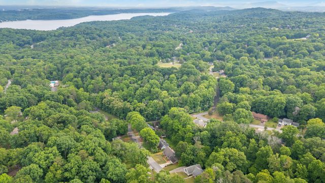 1822 Mountain Bay Drive, Hixson, TN 37343