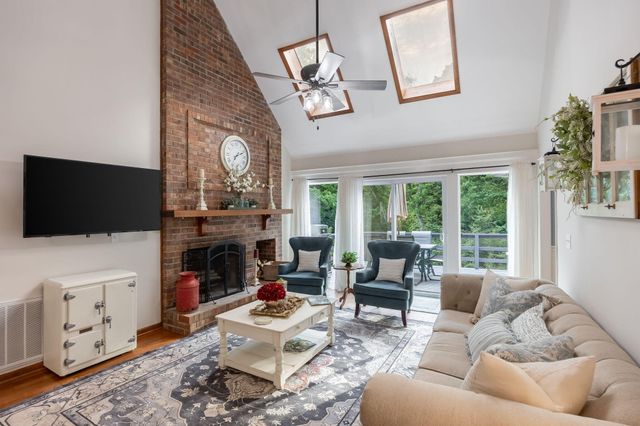 1822 Mountain Bay Drive, Hixson, TN 37343