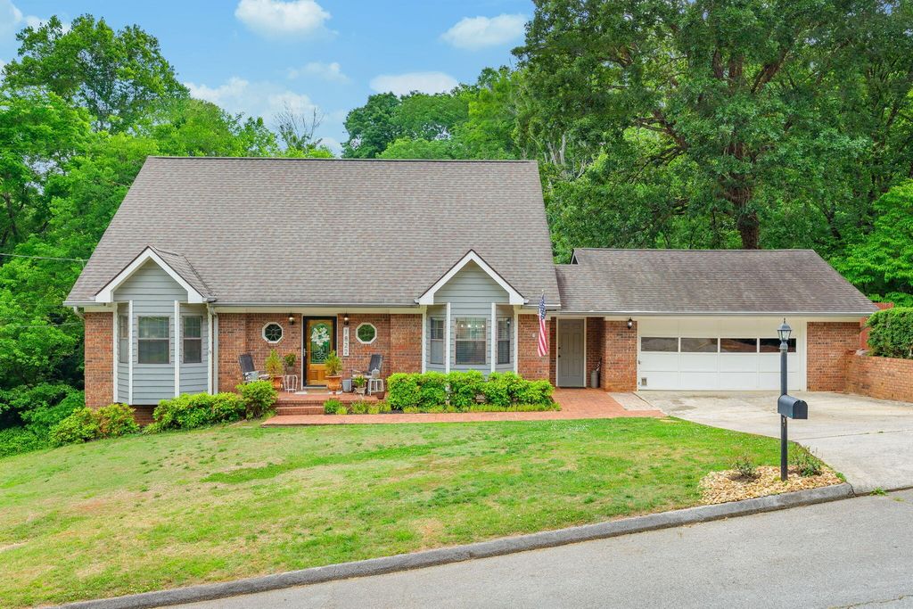 1822 Mountain Bay Drive, Hixson, TN 37343