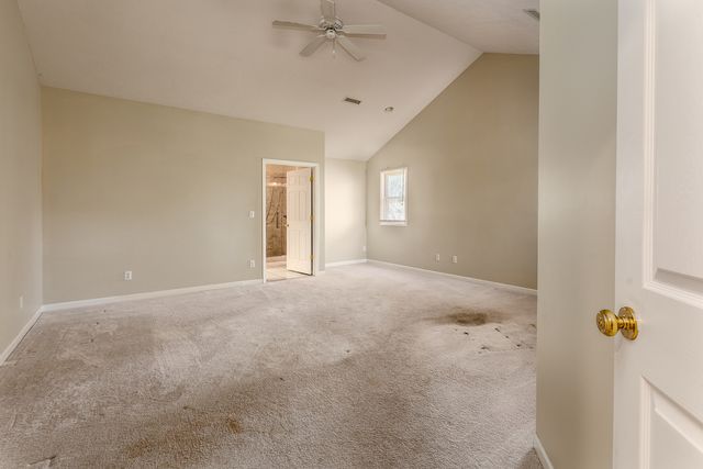15 Lake Indian Hills Circle, Carbondale, IL 62901