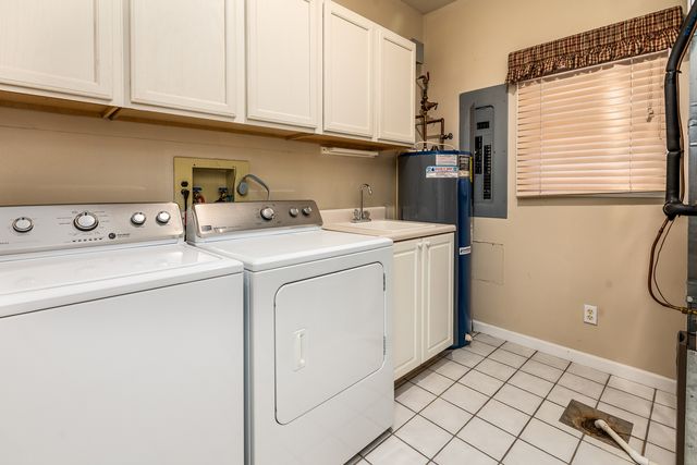 15 Lake Indian Hills Circle, Carbondale, IL 62901