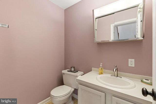 1819 WEXFORD RD, Palmyra, PA 17078