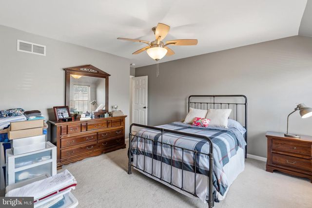 1819 WEXFORD RD, Palmyra, PA 17078