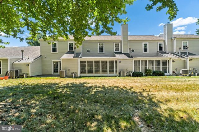1819 WEXFORD RD, Palmyra, PA 17078