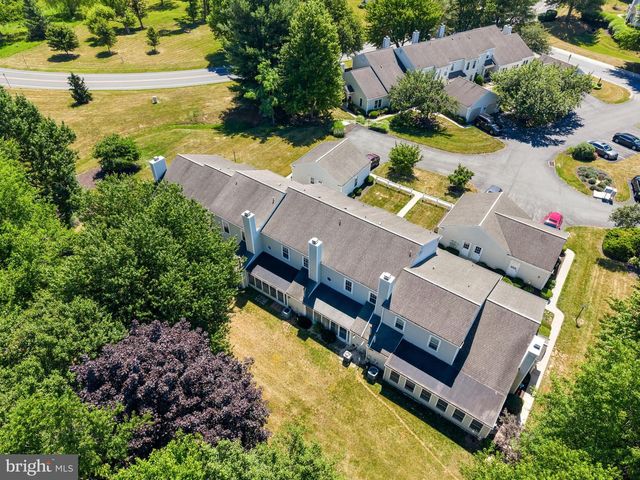 1819 WEXFORD RD, Palmyra, PA 17078