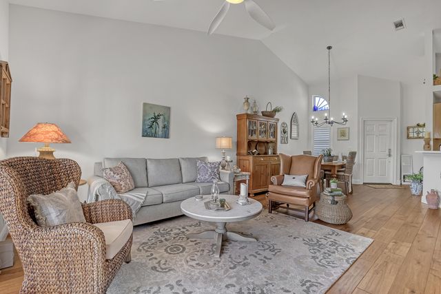 402 Muirfield Court 402d, Jupiter, FL 33458