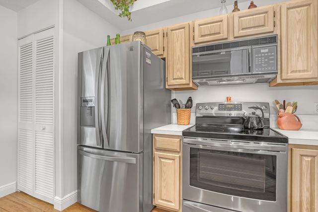 402 Muirfield Court 402d, Jupiter, FL 33458