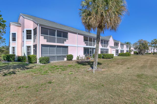 402 Muirfield Court 402d, Jupiter, FL 33458