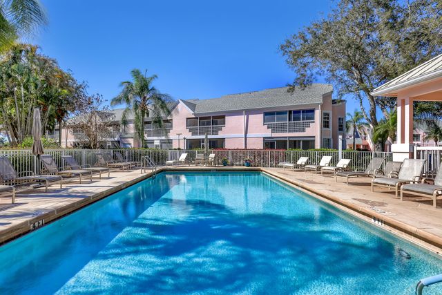 402 Muirfield Court 402d, Jupiter, FL 33458