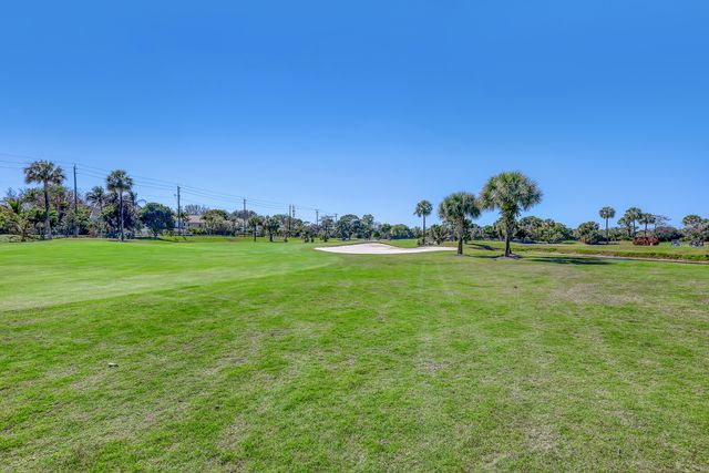 402 Muirfield Court 402d, Jupiter, FL 33458