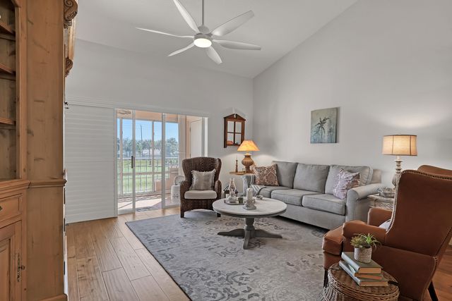 402 Muirfield Court 402d, Jupiter, FL 33458