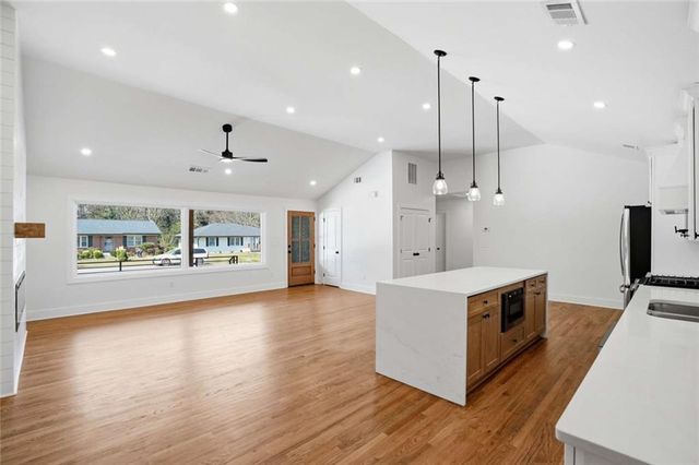 2940 Cloverhurst Drive, Atlanta, GA 30344