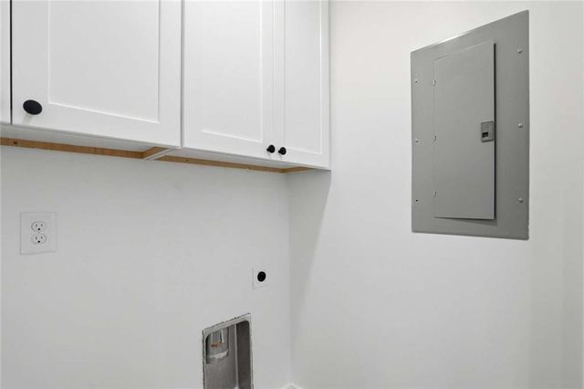 2940 Cloverhurst Drive, Atlanta, GA 30344